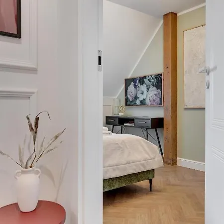 Na Piaskach - The Bridge By Downtown Gdańsk